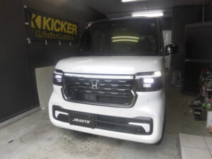 大阪☆JF5・N-BOX☆ナビ取り付け・KICKER　スピーカー取り付け